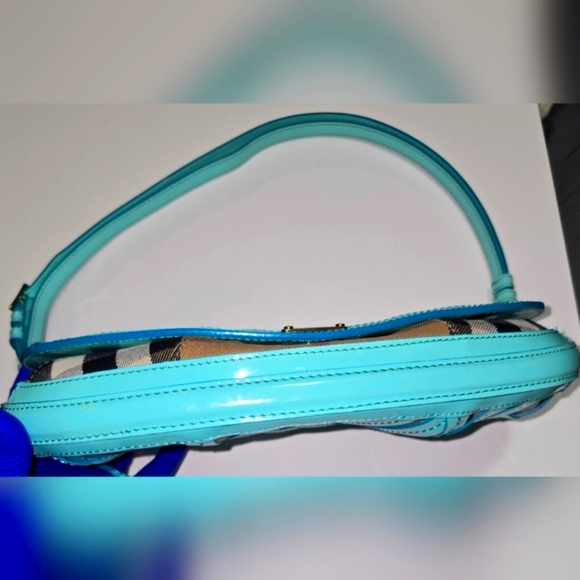 Authentic Burberry Limited Edition Stitch 3 in 1 Shoulder, Clutch, Crossbody EUC - Picture 9 of 16